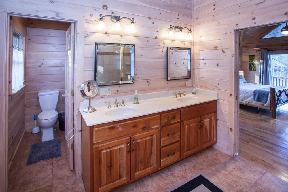 Aska Lakeside Lodge