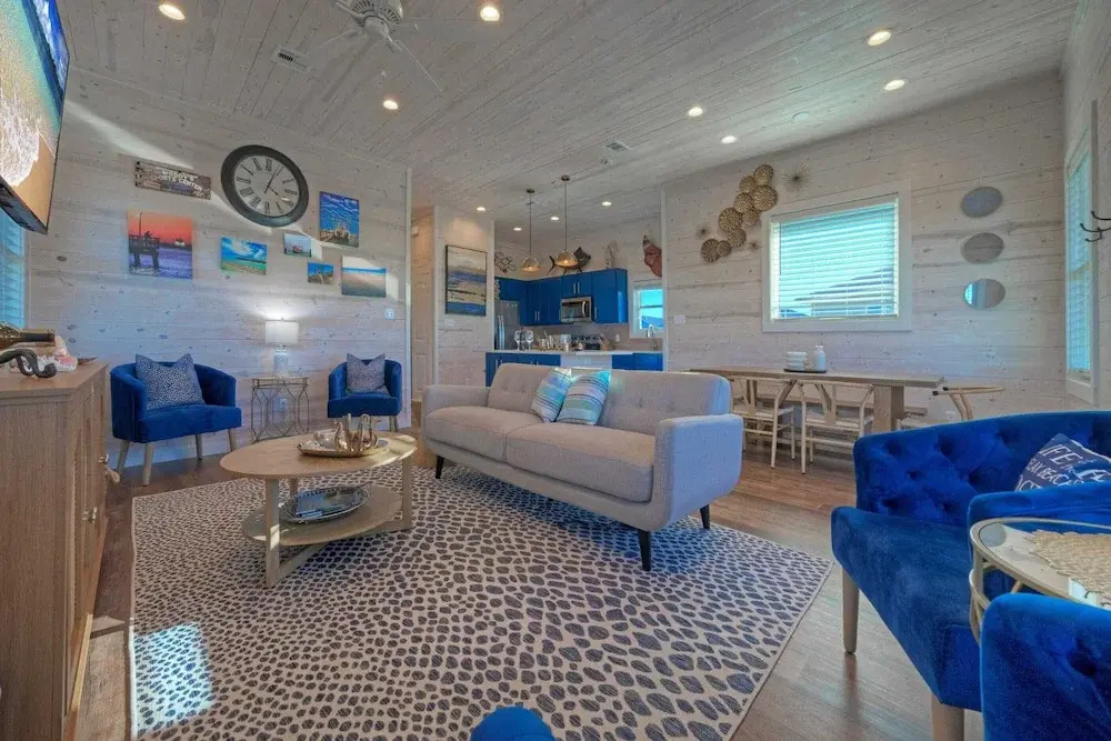 Sleeps 20 2 Homes w/ Beach Boardwalk Access, Water Canal Views, & Priv Pools