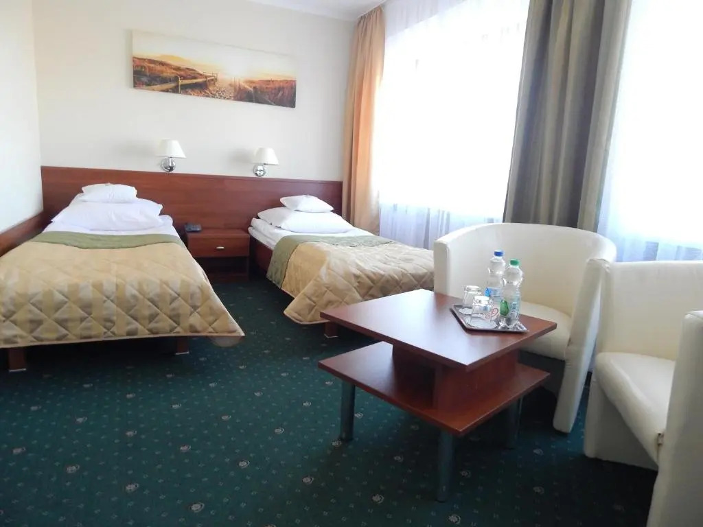 Hotel Gromada Pila