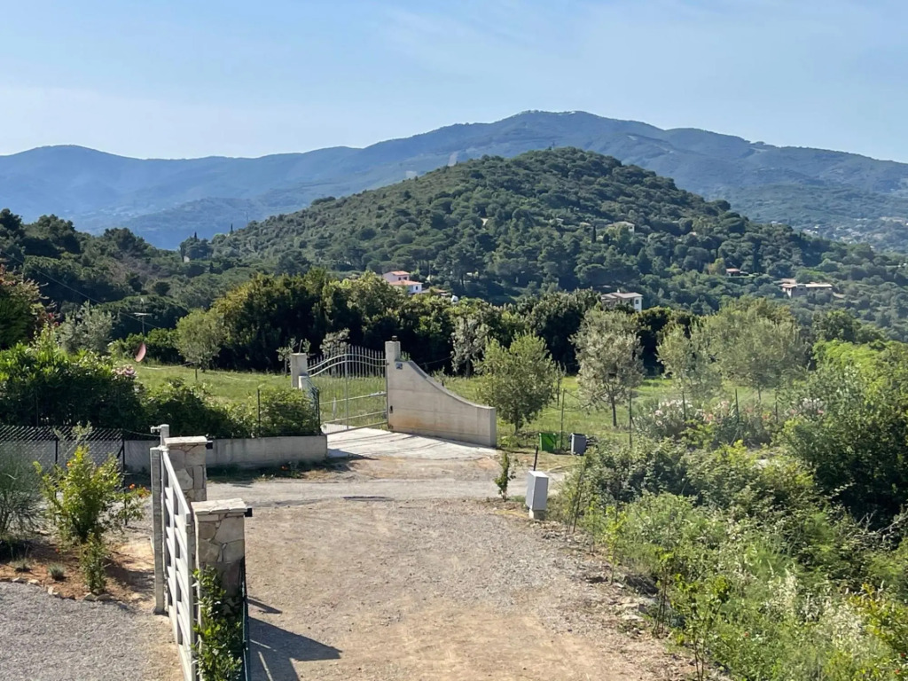 Three-room apartment.-San Michele 2