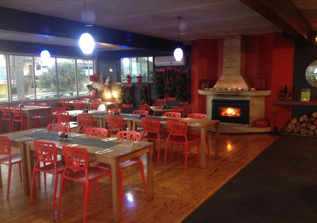 Top of the Town Motor Inn