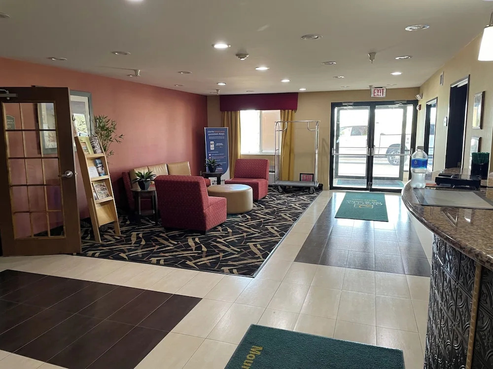Comfort Inn & Suites