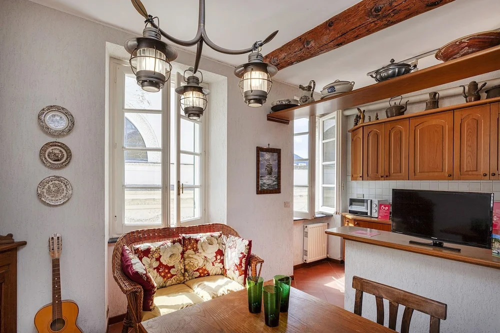 Seaview Apartment at the Castle by Wonderful Italy