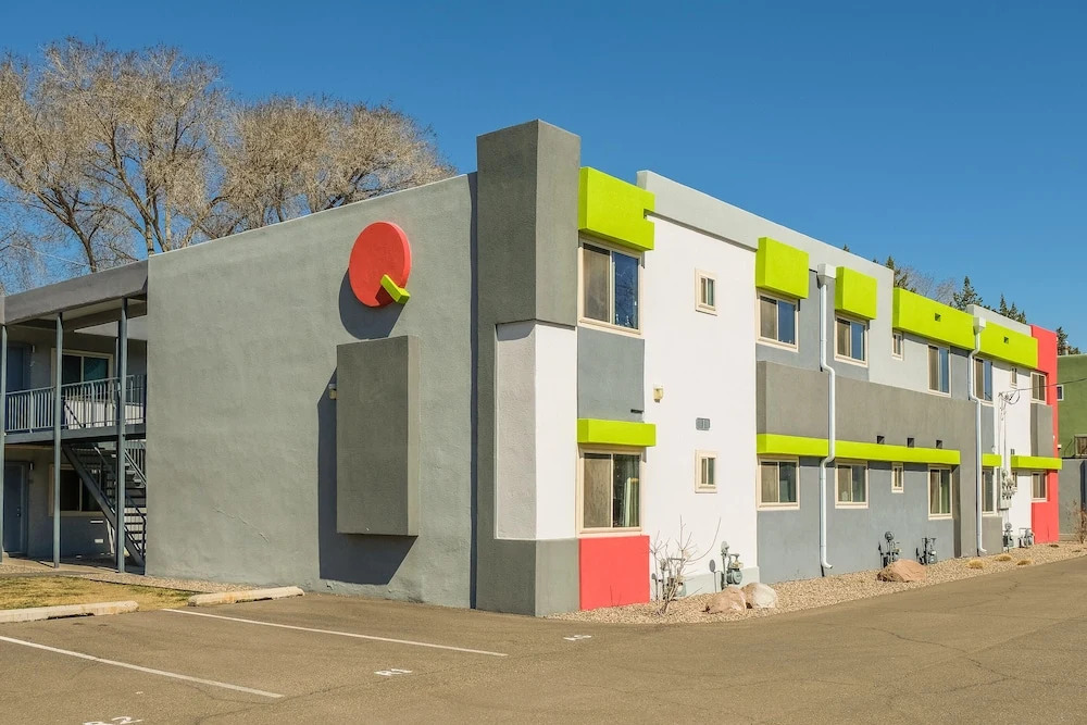 Nob Hill Apartments by Frontdesk