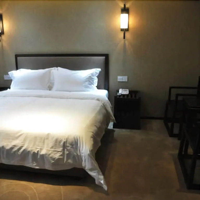 Chenxi Fengqing Hotel