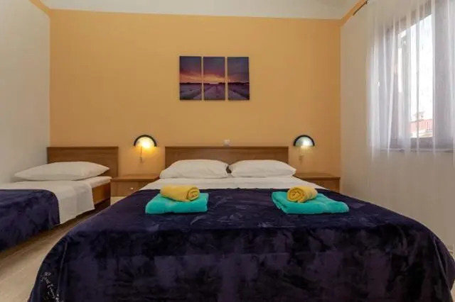 Apartments Marinko