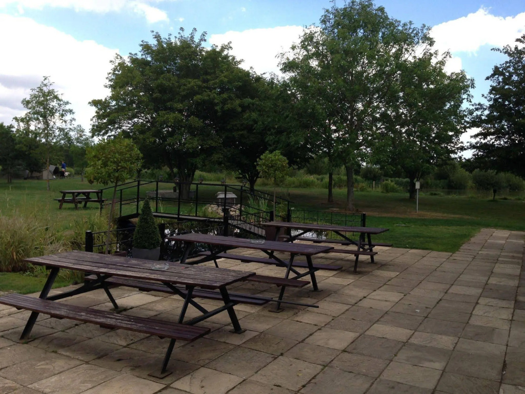 Lakeside Apartments Pittlands Fishery