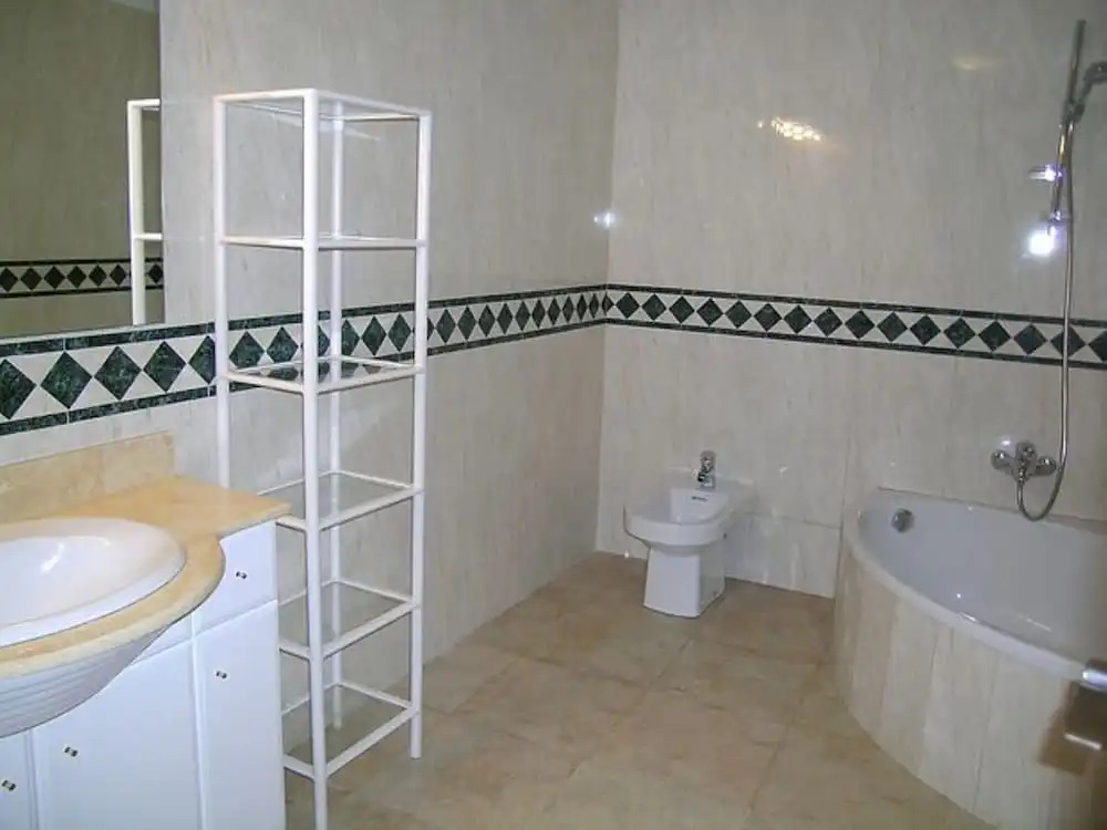 Villa - 5 Bedrooms with Pool, WiFi and Sea views - 107942