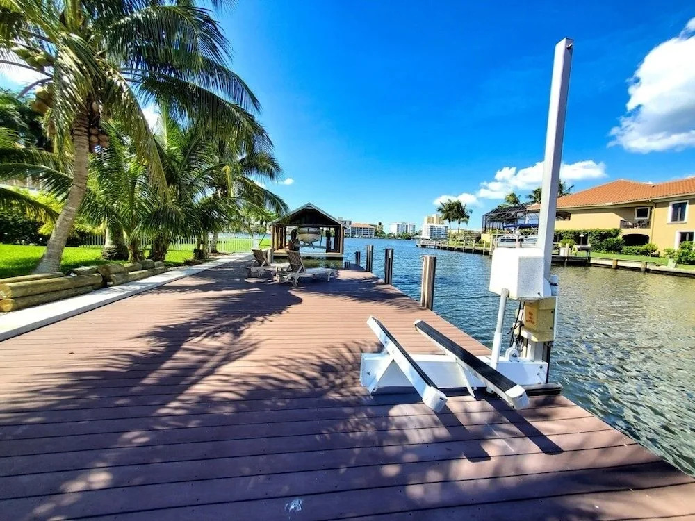 Paradise Awaits - Wkly 3 Bedroom Home