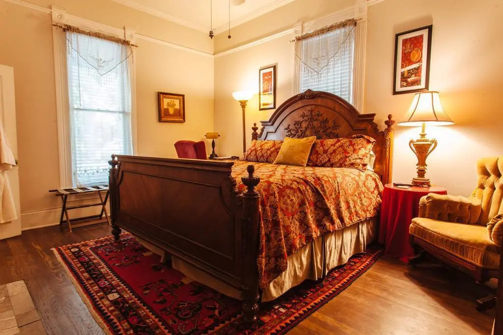 Austin Folk House