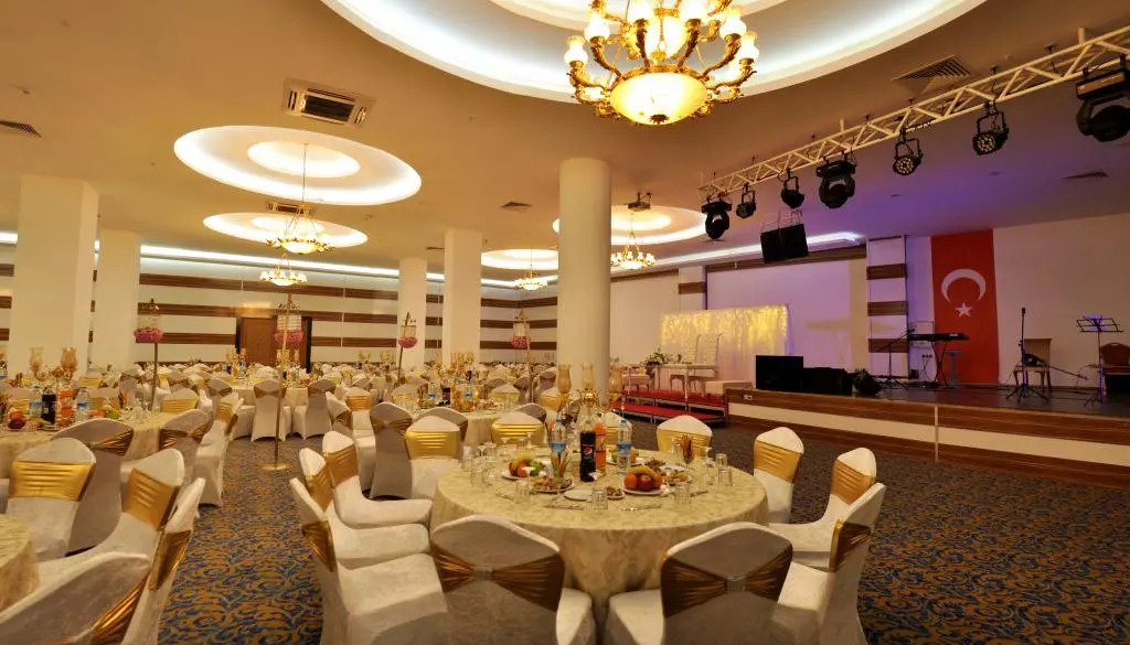 Demosan Hotel