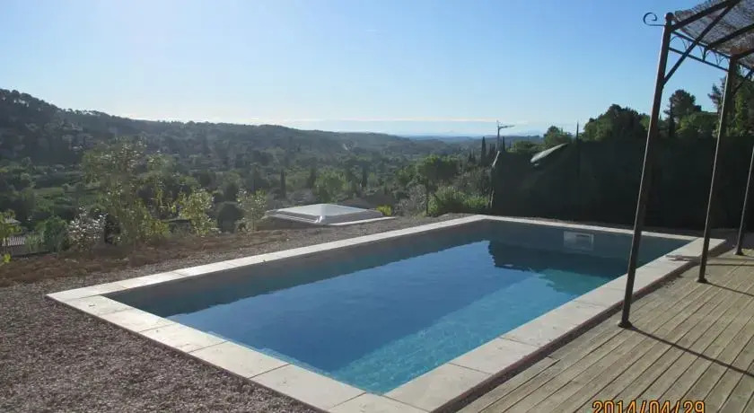Maison Piscine 350 metre centre ville!