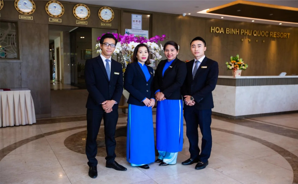 Hoa Binh PQ Resort - by BAY LUXURY
