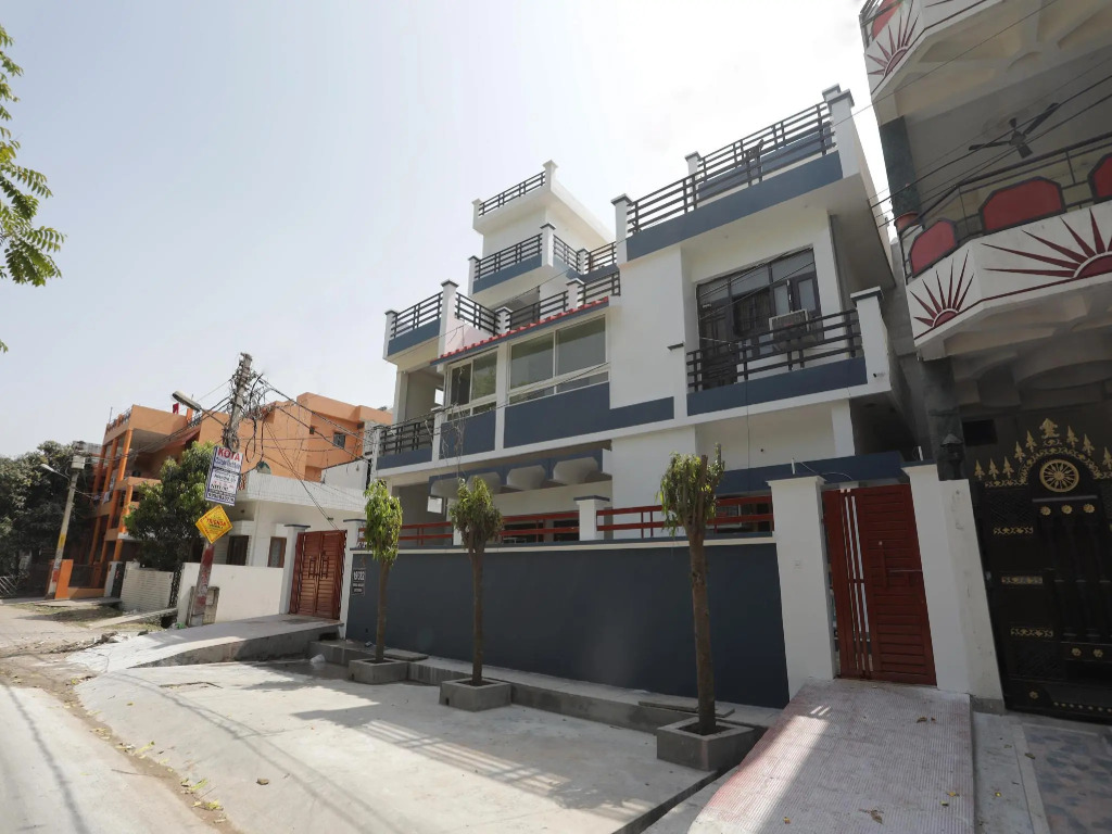 OYO 12758 Hotel Greenview Inn