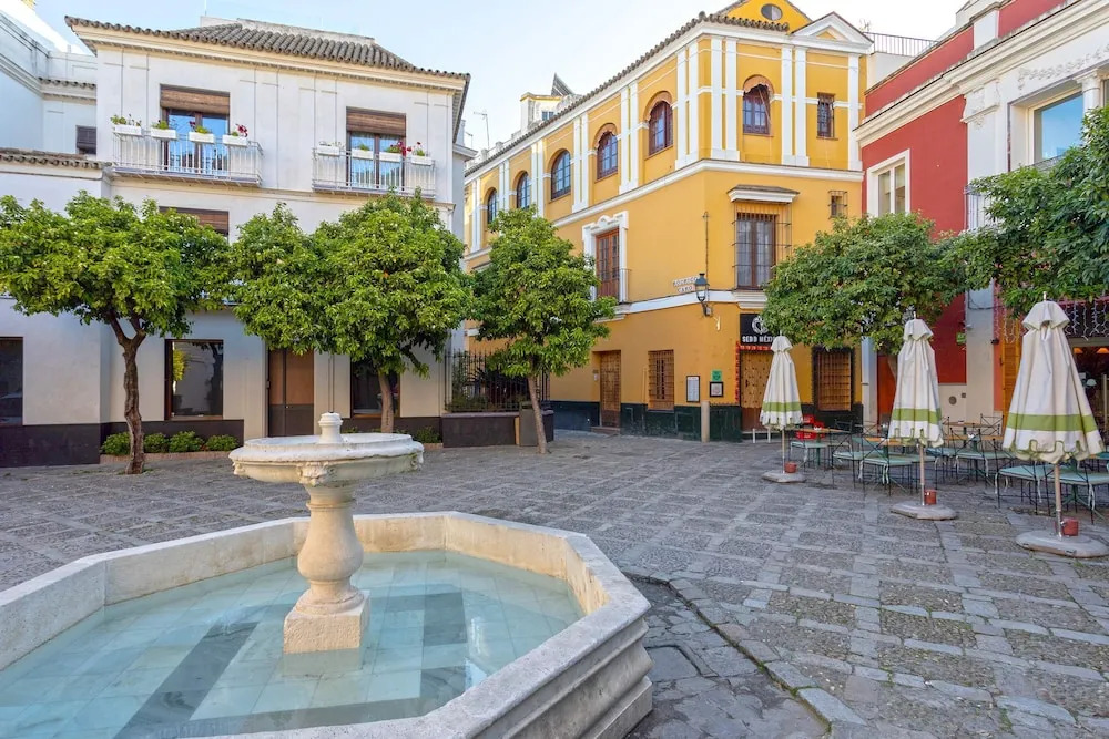 Exclusive d Plex Near Cathedral Rodrigo Caro III