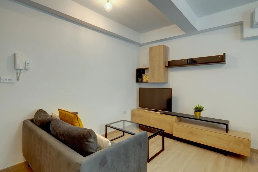 Modern Apartment Close to Amenities
