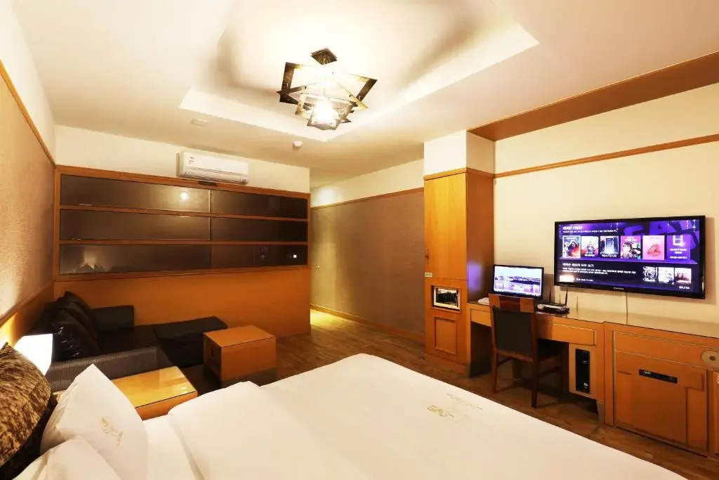 Bucheon SR Hotel