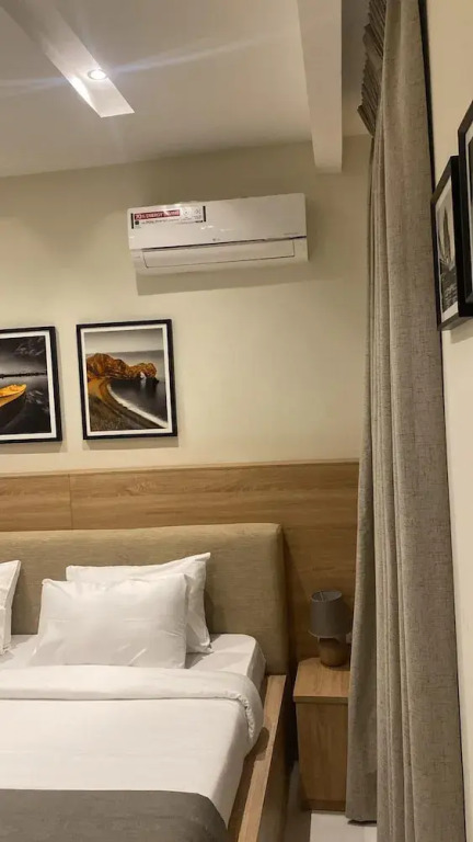 Adar Hotel