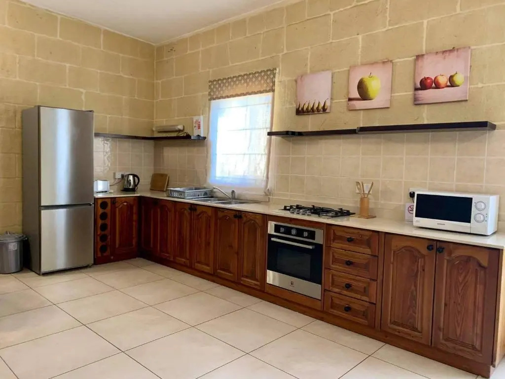Hofra Farmhouse - 5 bedroom farmhouse with private pool available