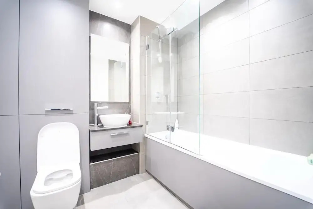 4 Guests - Close Airport - 25min Central London