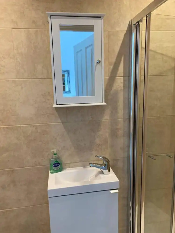 Charming 1-bed Studio in Coventry