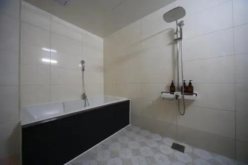 Hotel Midas