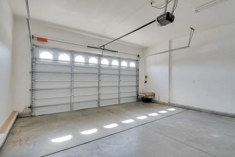 Remodeled Livingston Home w/ Private Backyard!