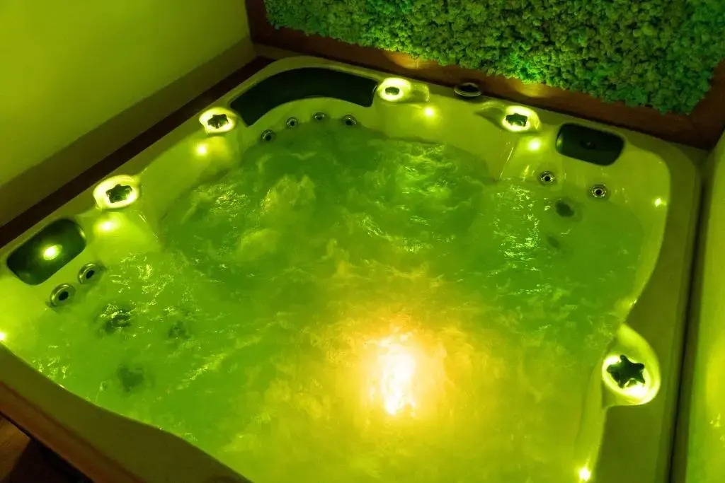 Отель AHG Donna Silvia Wellness Hotel