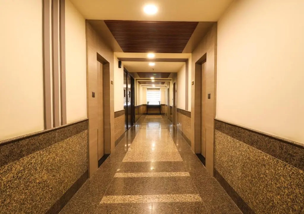 AR Suites Sohna Road