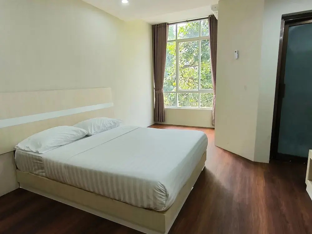 Royal Kencana Hotel powered by Cocotel