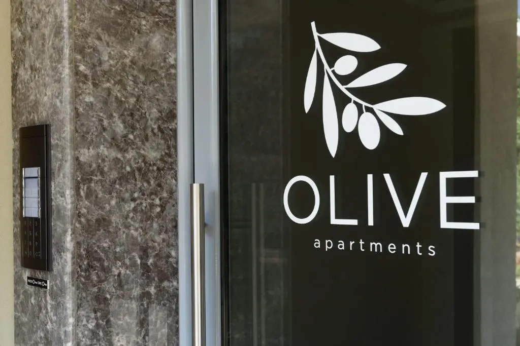 Olive 103