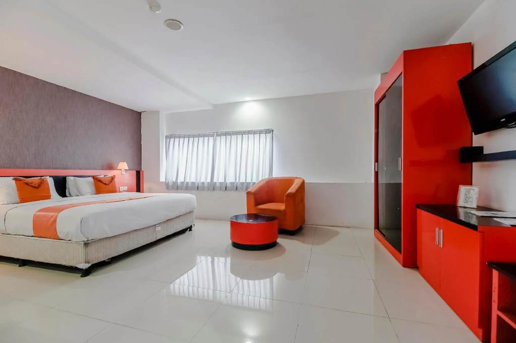 Urbanview Hotel Asyra Makassar