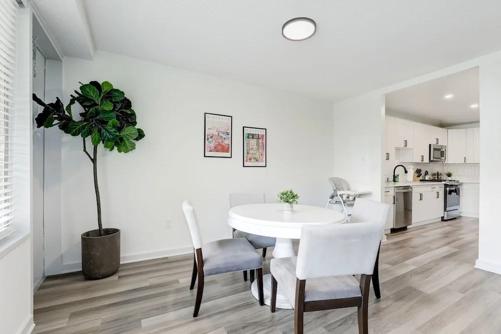 Arlington Modern Comfort Meets City Life