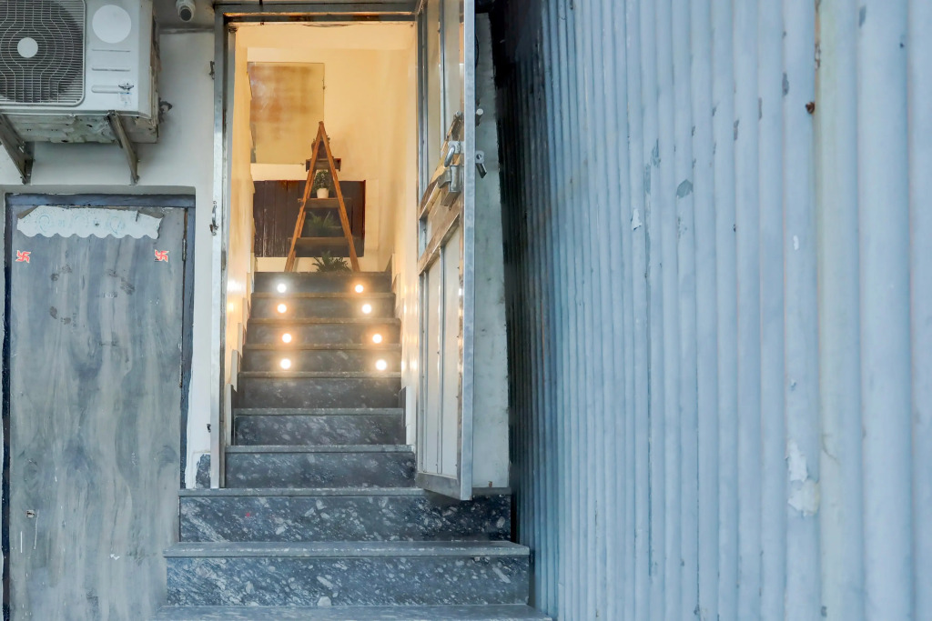 HOTEL O SHIPRAJ INN