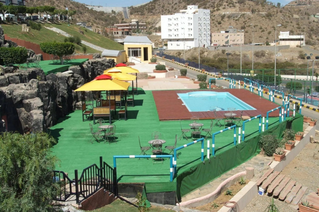 Golden Tulip Qaser Al Baha