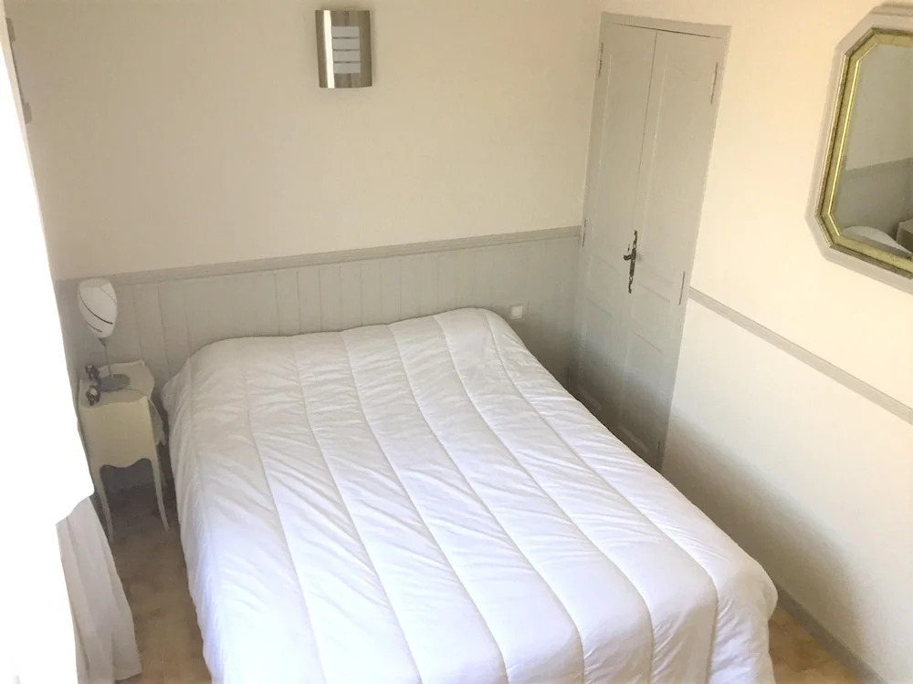 Villa With 3 Bedrooms in Maillane, With Private Pool, Enclosed Garden
