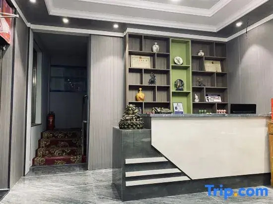 TaTa Fashion Express Hotel