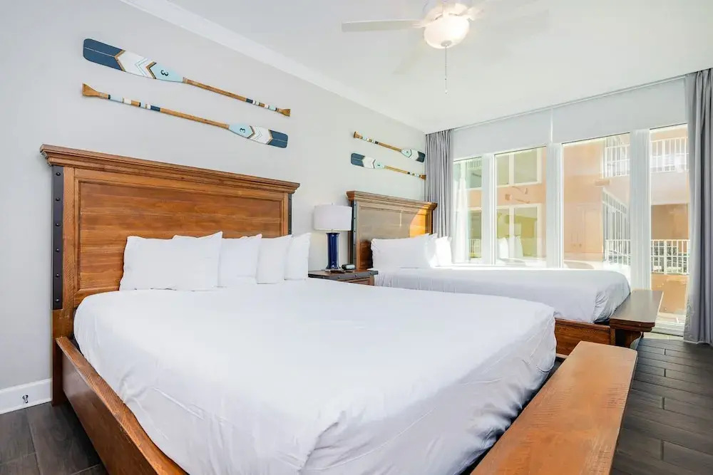 Phoenix Gulf Tower 1204 4 Bedroom Condo