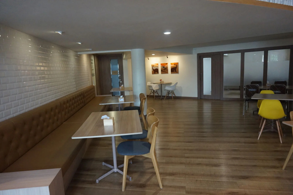 Supak Hotel