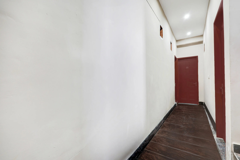 Collection O Sector 33 Gurgaon