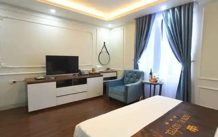 Royal Hotel II