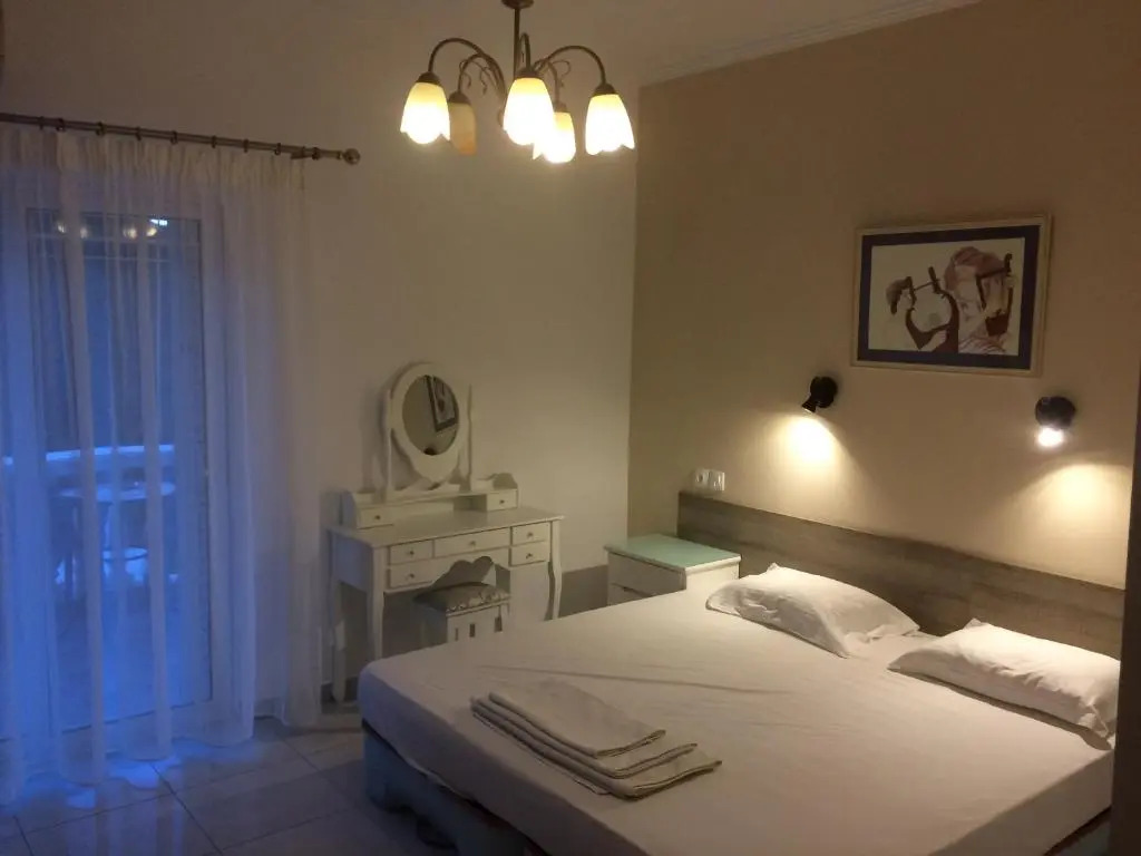 Diaporos Hotel