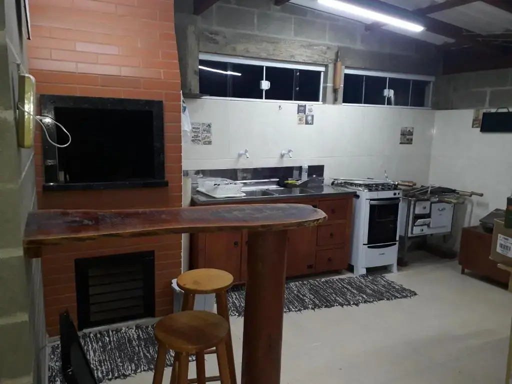 PENHAFLAT, STUDIO COMPLÉTO, C COZINHA E GARAGEM , A 700m do parque e 120m da praia