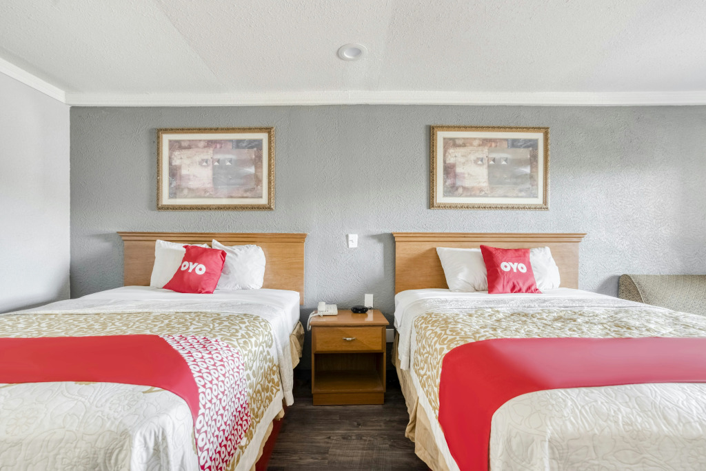 OYO Hotel Pineville LA Hwy 165