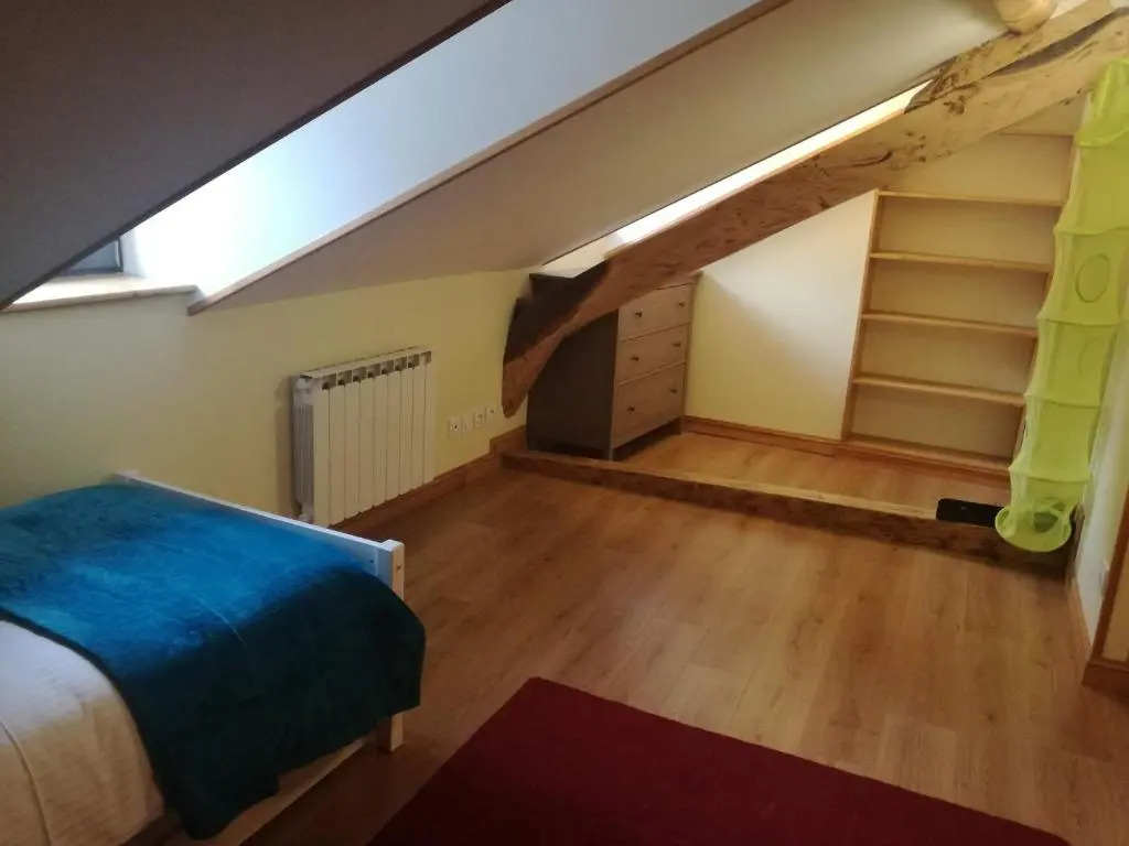 Great house in center of Luz St Sauveur