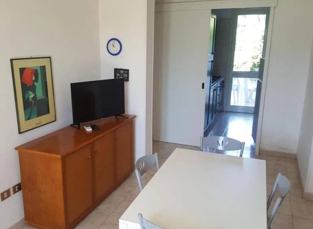 Villa piscina 24 posti letto
