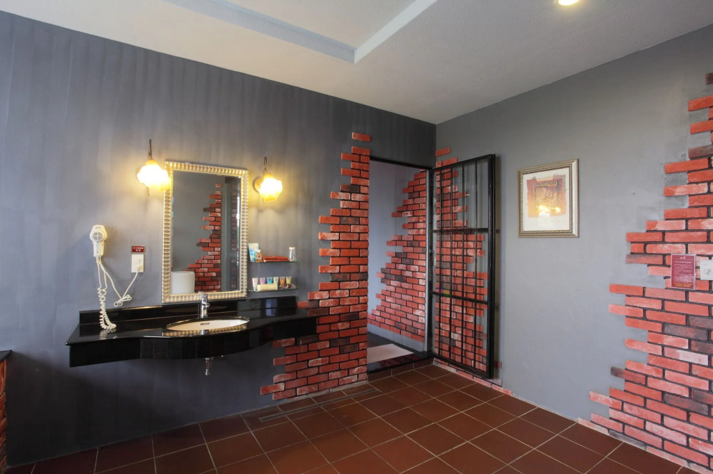 Regale Motel