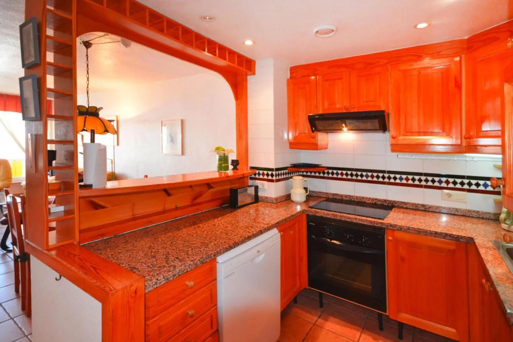 Apartment in Santa Pola with parking space