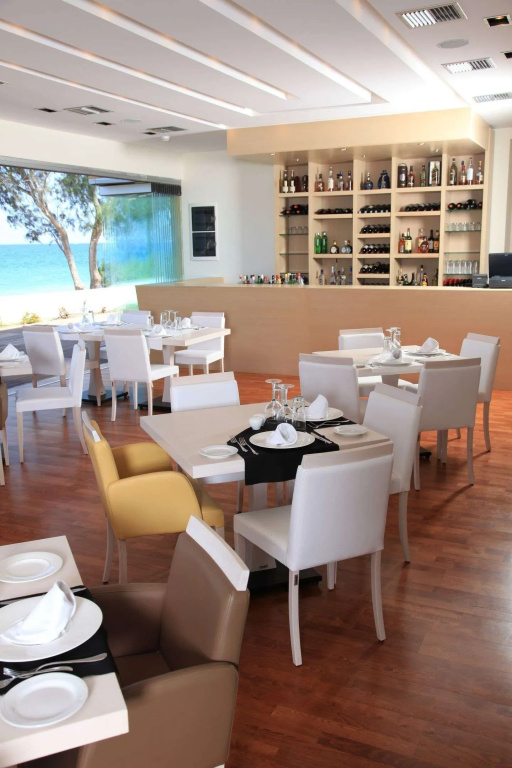 Villa Di Mare Seaside Suites