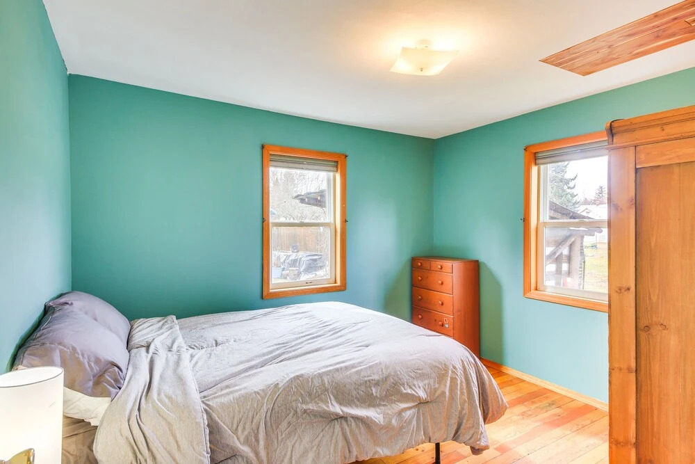 Clark Fork Vacation Home w/ Wood Stove Near Lake!